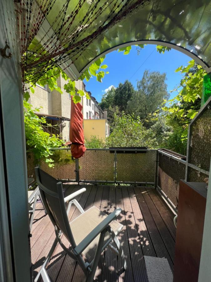 Ferienwohnung Flughafennahe zentrale voll möblierte Wohlfühlatmosphäre Erdgeschoss Duisburg Exterior foto